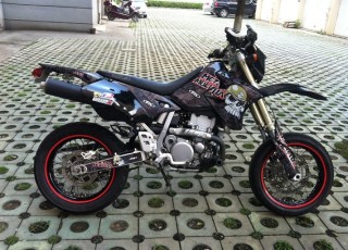 广西钦州卖辆05DRZ400SM 25000全国包运不刀