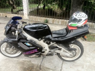 天河区车陂6000出售RGV22 3500TZR125.