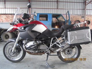 广州从化86800出售05年普版两个边箱BMW-R1200GS